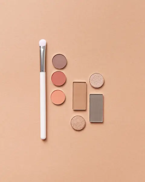 Paleta de sombras nude